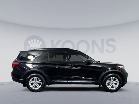 Used 2020 Ford Explorer XLT w/ Comfort Package image 12