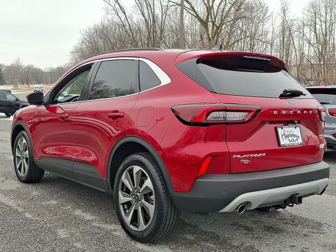 Used 2023 Ford Escape Platinum w/ Premium Technology Package image 4