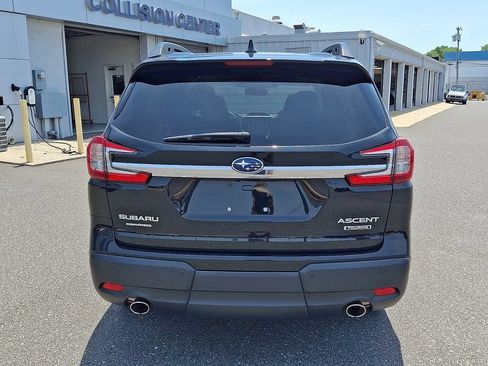 Used 2024 Subaru Ascent Touring AWD/4WD image 8
