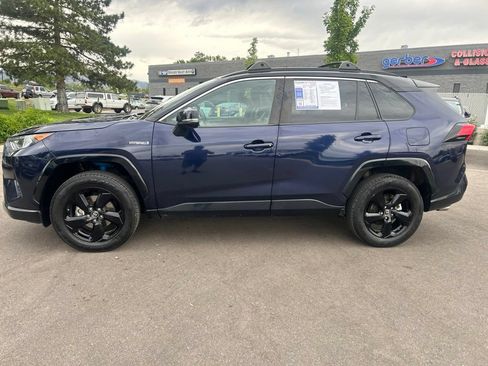Used 2019 Toyota RAV4 XSE AWD/4WD image 4
