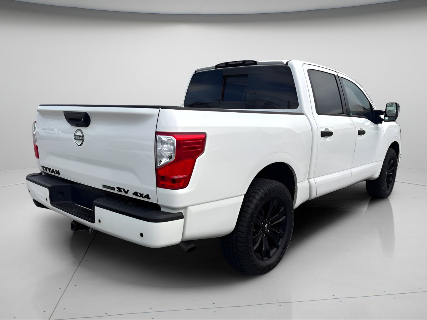 Used 2023 Nissan Titan SV w/ SV Convenience Package AWD/4WD image 6