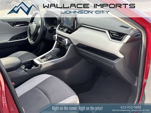 Used 2019 Toyota RAV4 XLE image 38