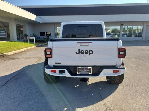 Used 2022 Jeep Gladiator Overland image 5