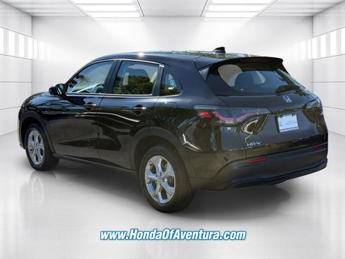 Certified 2024 Honda HR-V LX image 4