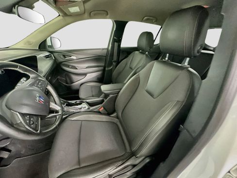 Used 2025 Buick Encore GX Preferred FWD image 13