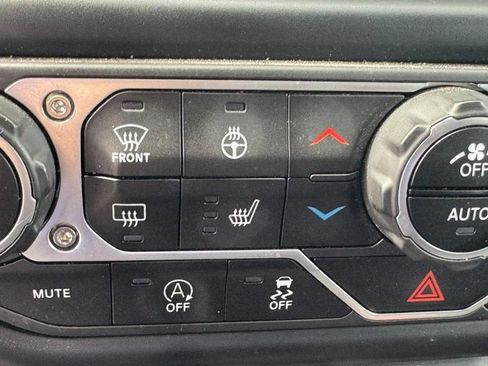 Used 2023 Jeep Gladiator Sport AWD/4WD image 23
