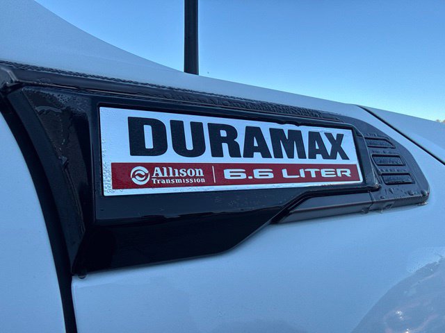 Used 2025 GMC Sierra 2500 AT4X AWD/4WD image 9
