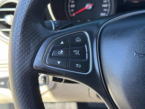Used 2018 Mercedes-Benz C 300 Sedan image 37