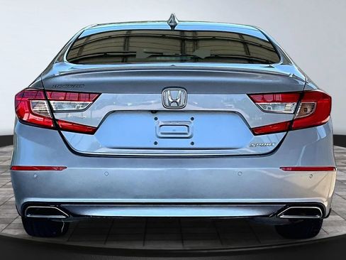 Used 2018 Honda Accord Touring image 5