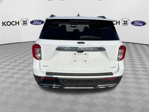 Used 2023 Ford Explorer XLT w/ Equipment Group 202A image 7