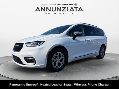 Certified 2023 Chrysler Pacifica Limited