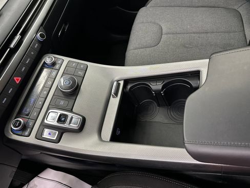 Used 2025 Hyundai Palisade SE FWD image 31