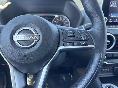 Used 2025 Nissan Sentra SV FWD image 15
