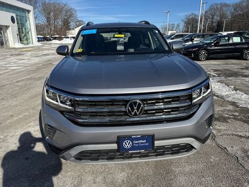 Certified 2023 Volkswagen Atlas SE w/ Panoramic Sunroof Package image 2