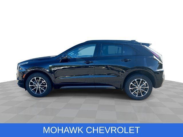 Used 2024 Cadillac XT4 Sport w/ Cold Weather Package AWD/4WD image 5
