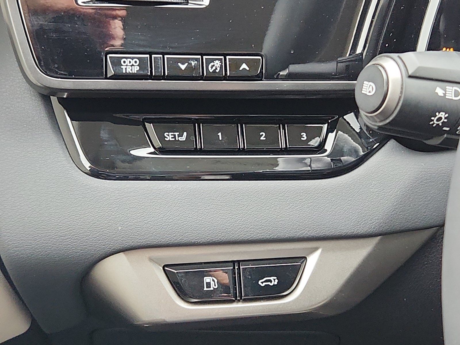 Used 2024 Lexus RX 350h w/ Convenience Package AWD/4WD image 25