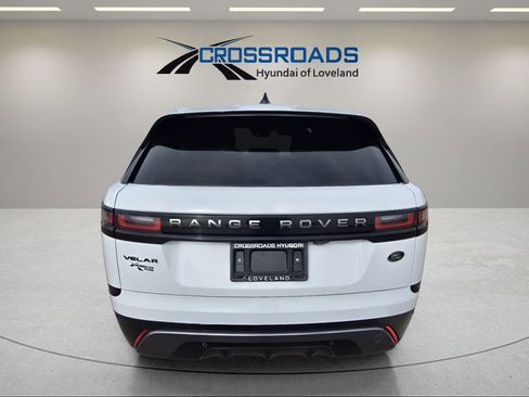 Used 2022 Land Rover Range Rover Velar R-Dynamic S image 4