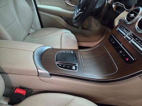 Used 2020 Mercedes-Benz GLC 300 4MATIC w/ Parking Assistance Package image 22