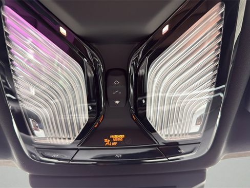 Used 2026 BMW X5 xDrive50e w/ Climate Comfort Package image 33