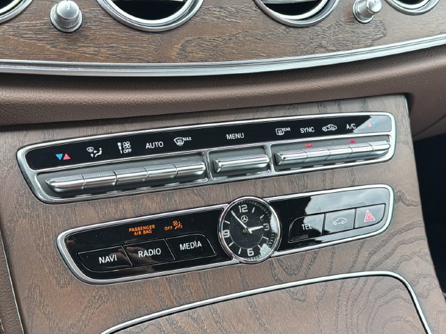 Used 2018 Mercedes-Benz E 300 4MATIC image 34