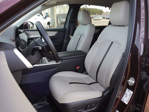 Certified 2024 MAZDA CX-90 Plug-In Hybrid w/ Premium Pkg image 8