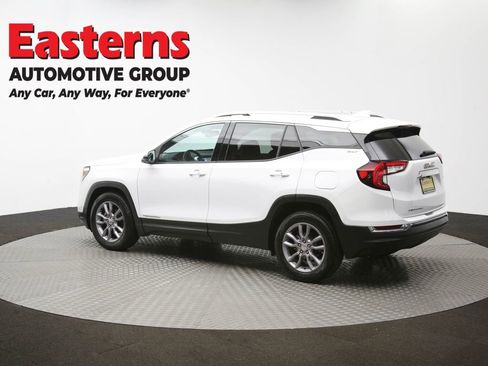 Used 2024 GMC Terrain SLT image 65