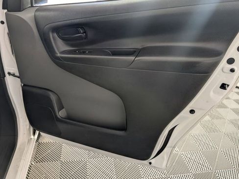 Used 2020 Nissan NV200 SV w/ Back Door Glass Package image 26