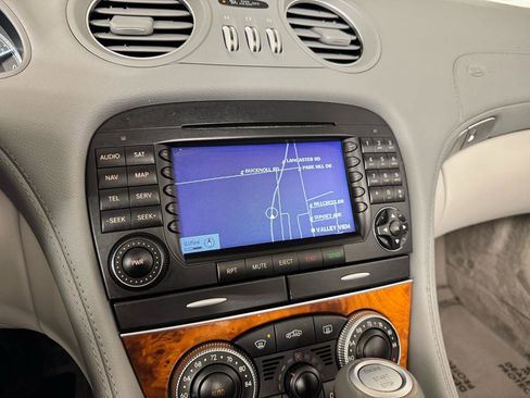 Used 2007 Mercedes-Benz SL 550 image 24