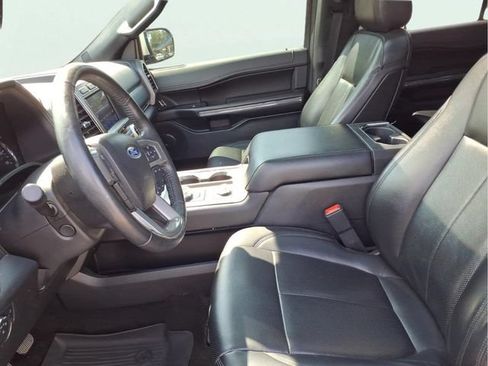 Used 2020 Ford Expedition XLT w/ Equipment Group 202A AWD/4WD image 5