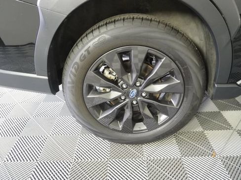 Certified 2025 Subaru Outback Onyx Edition AWD/4WD image 14