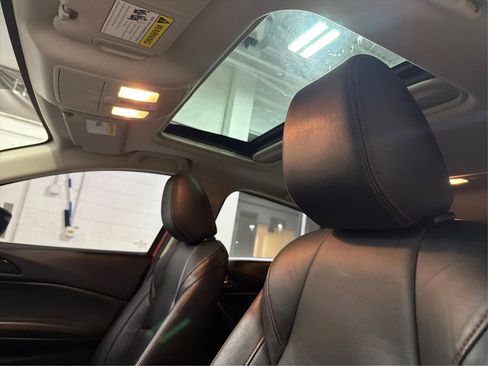 Used 2015 MAZDA MAZDA3 s Touring image 25