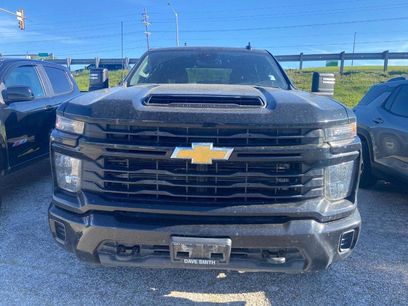 Used 2024 Chevrolet Silverado 2500 Custom w/ Custom Value Package