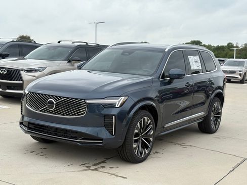 New 2026 Volvo XC90 B6 Ultra image 3