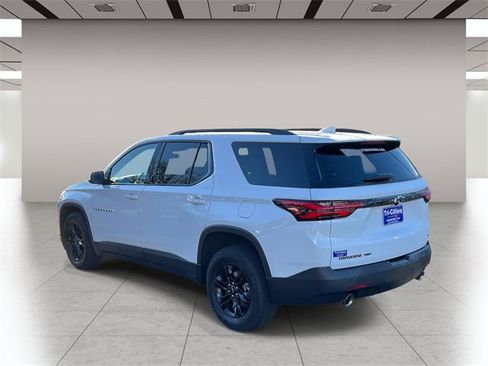 Used 2023 Chevrolet Traverse LT w/ Midnight/Sport Edition image 5