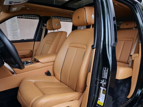 Certified 2019 Rolls-Royce Cullinan AWD/4WD image 28