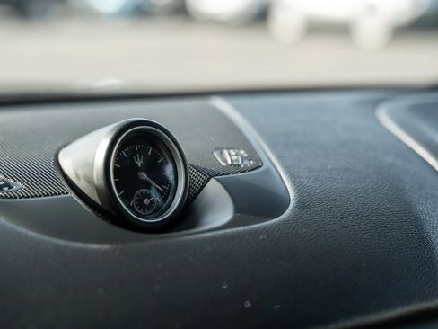 Used 2018 Maserati Levante Sport Utility 4D image 29