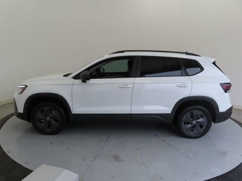 New 2026 Volkswagen Taos S FWD image 8