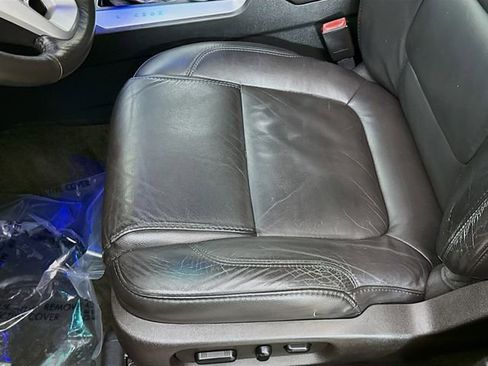 Used 2014 Ford Explorer XLT w/ Equipment Group 202A image 18