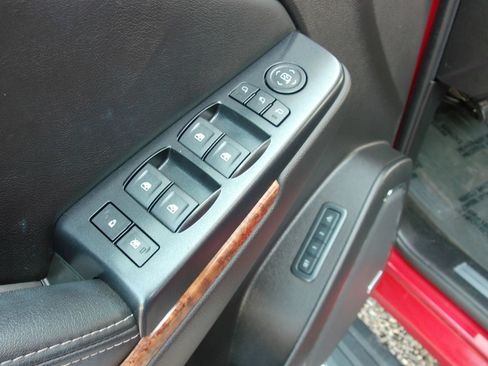 Used 2015 Chevrolet Tahoe LTZ RWD image 12