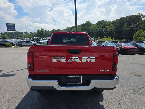 Used 2026 RAM 2500 Big Horn AWD/4WD image 4