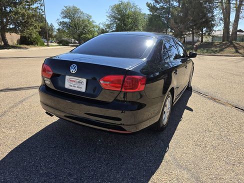 Used 2011 Volkswagen Jetta S FWD image 7