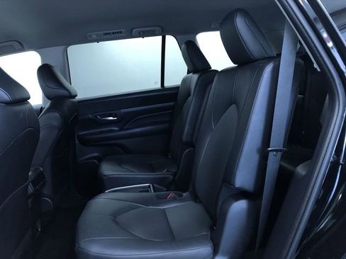 Certified 2025 Toyota Grand Highlander AWD image 20