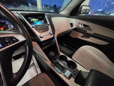 Used 2016 Chevrolet Equinox LT w/ Convenience Package image 16