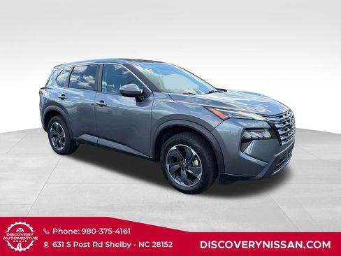 Certified 2025 Nissan Rogue SV FWD image 4