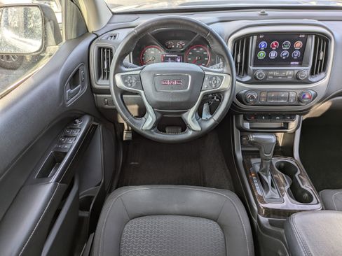 Certified 2016 GMC Canyon SLE w/ SLE Convenience Package image 15