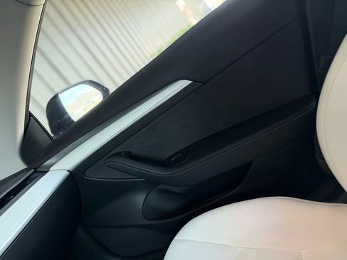 Used 2023 Tesla Model 3 Standard Range RWD image 35