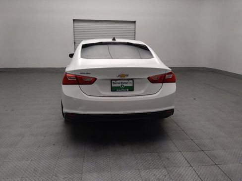 Used 2017 Chevrolet Malibu LS w/ LPO, Convenience Package 1 FWD image 6