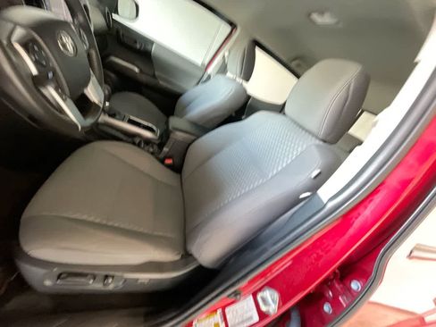 Used 2021 Toyota Tacoma SR5 image 11