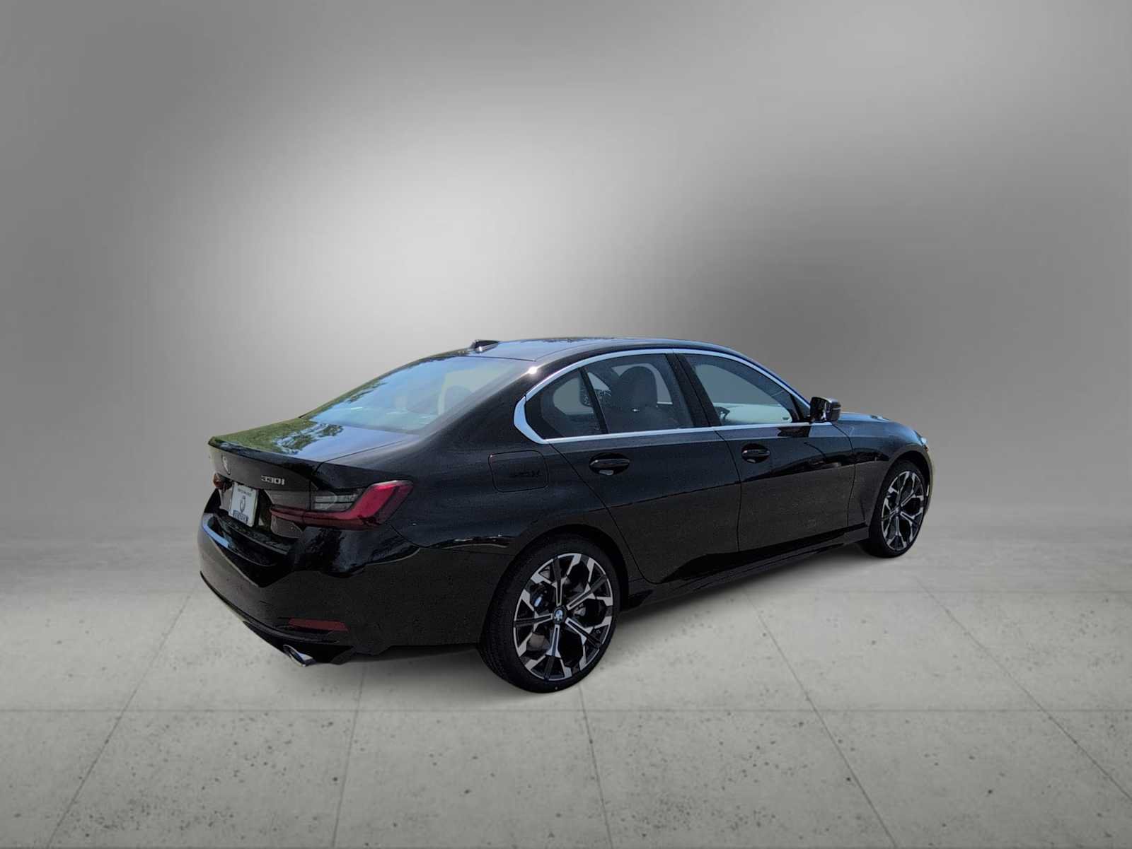 Used 2026 BMW 330i xDrive Sedan w/ Premium Package AWD/4WD image 2