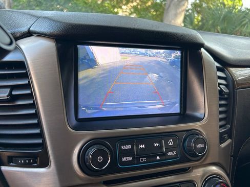 Used 2017 GMC Yukon Denali RWD image 11